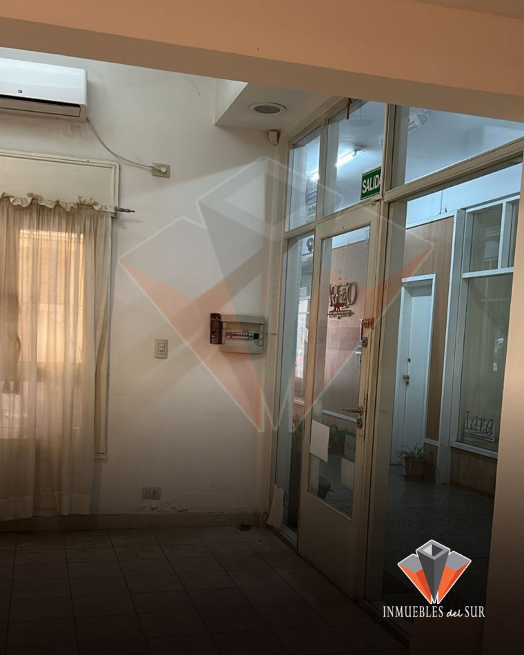 VENTA 4 LOCALES COMERCIALES
